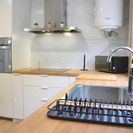 Casa Mantelas, En El Centro De * Vigo