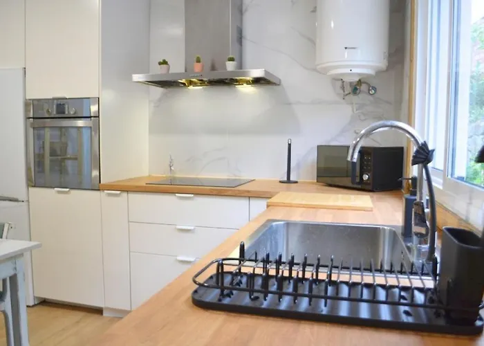 Casa Mantelas, En El Centro De * Vigo